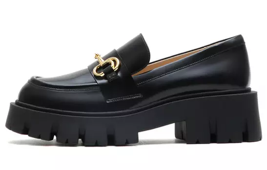 Туфли на платформе женские низкие черные Staccato