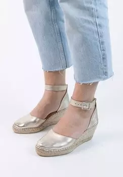 Туфли на танкетке Manfield, серебристый