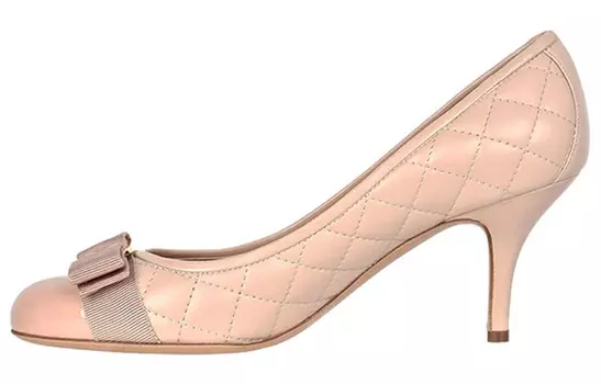 Туфли на высоком каблуке женские бежевые Ferragamo