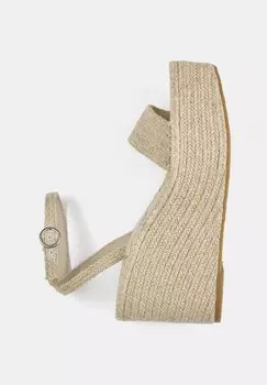 Туфли парусиновые на танкетке With Strap PULL&BEAR, бежевые