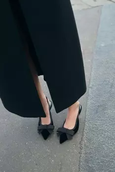 Туфли с эффектом бархата и бантом ZARA, черный