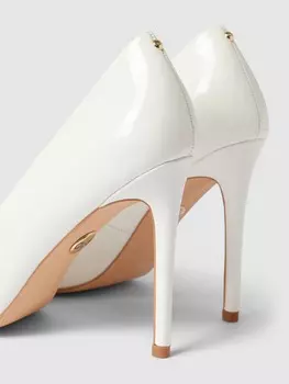 Туфли с детальной этикеткой модели "JULIETTE" Buffalo, белый