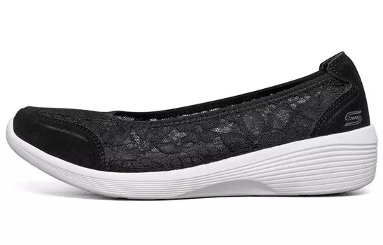 Туфли-слипоны женские низкие черные/белые Skechers