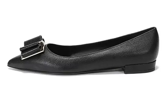 Туфли женские Ferragamo низкие, черный