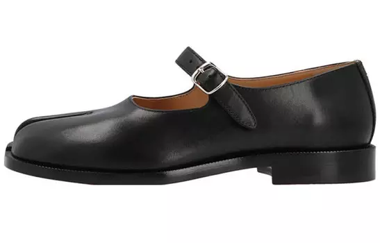 Туфли женские Maison Margiela Tabi, черный