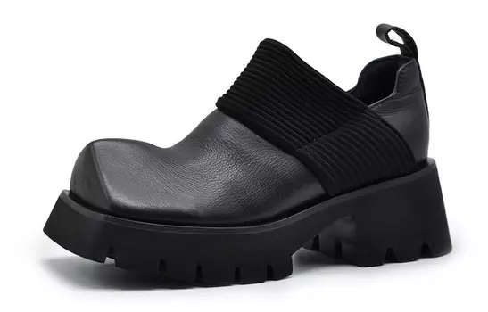 Туфли женские на высоком каблуке Artmu, черный