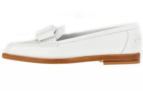 Туфли женские низкие Ferragamo, белый