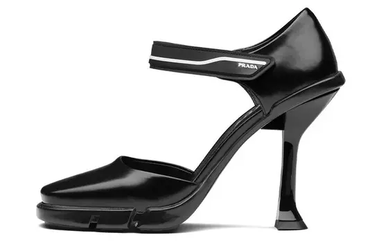 Туфли женские Prada на высоком каблуке