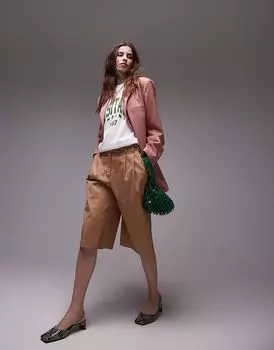 Удлиненные шорты Topshop длиной 3/4 с двойной складкой цвета верблюжьей шерсти
