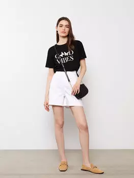 Удобные женские шорты из габардина с простыми карманами и деталями LC Waikiki Basic