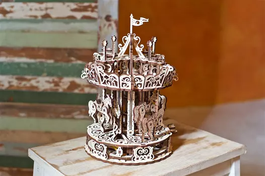 Ugears, механическая модель для самостоятельной сборки Карусель