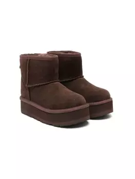 UGG Kids угги Classic Mini II с нашивкой-логотипом, коричневый