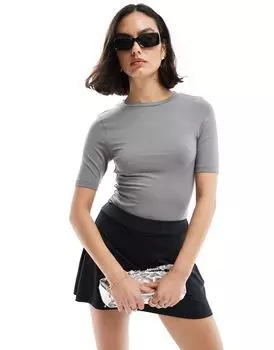 Угольно-серое приталенное боди-футболка ASOS