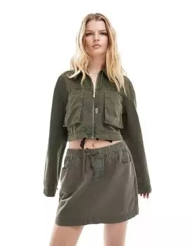 Укороченная блузка цвета хаки с практичными карманами ASOS