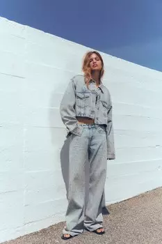 Укороченная джинсовая куртка с драгоценными деталями ZARA, светло-голубой