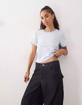 Укороченная футболка Monki в сине-белую полоску