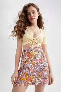 Укороченная футболка с v-образным вырезом и завязками DeFacto, желтый