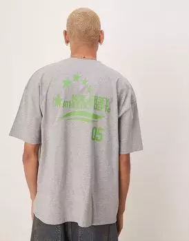 Укороченная футболка свободного кроя ASOS DESIGN со спортивной графикой белого меланжевого цвета