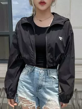 Укороченная куртка, графический принт, застежка-молния, заниженная линия плеча, капюшон Dazy, черный