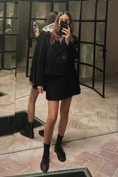 Укороченная куртка в комбинации с капюшоном ZARA, черный