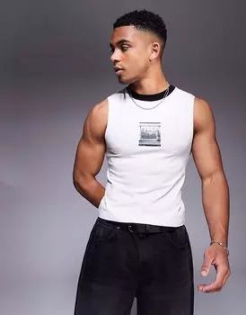 Укороченная майка ASOS DESIGN с принтом на груди, светло-серого цвета