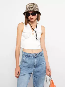 Укороченная майка прямого кроя с v-образным вырезом LCW Casual