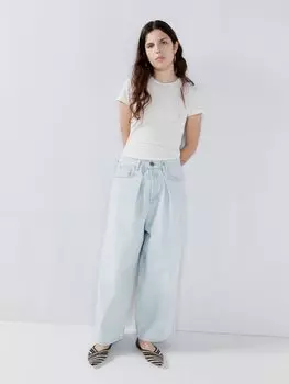 Укороченные широкие джинсы из органического материала с экстра-складкой Raey, синий