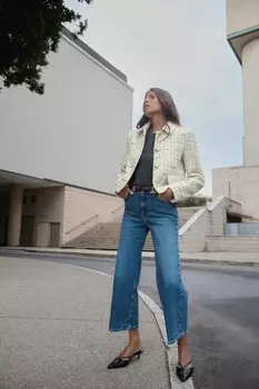Укороченный блейзер с текстурой ZARA, экрю