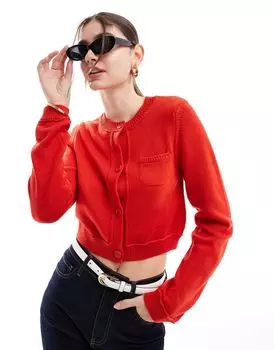 Укороченный кардиган красного цвета с круглым вырезом и карманом ASOS DESIGN