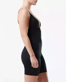 Укороченный пояс с U-образным вырезом и короткой штаниной Spanx, черный