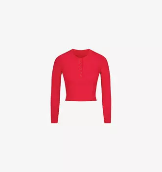 Укороченный топ из эластичного хлопка «Хенли» Skims, цвет cranberry