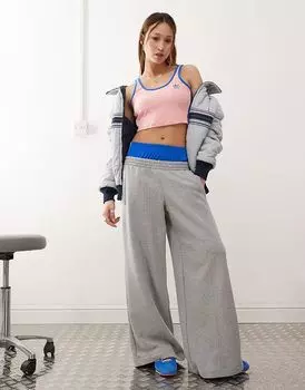 Укороченный топ с тремя полосками розового цвета adidas Originals