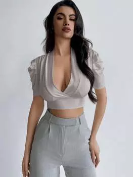 Укороченный топ SHEIN Priv, простой летний вариант, глубокий V-образный вырез, узкий крой, короткие рукава, серый