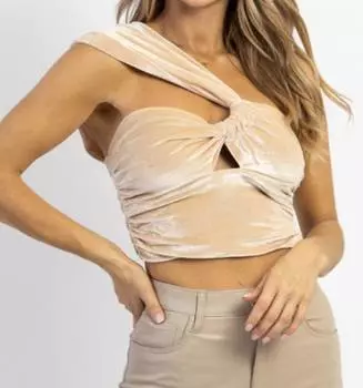 Укороченный топ Sivan Champs на одно плечо бежевого цвета Emory Park