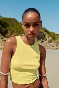 Укороченный топ в ребрику ZARA, желтый