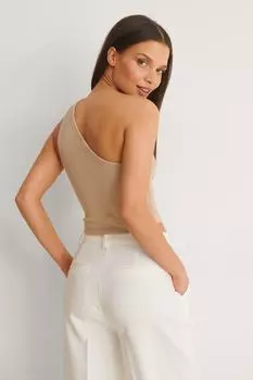 Укороченный топ в рубчик на одно плечо-бежевый NA-KD