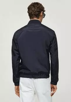 Уличная куртка Arran Mango, azul marino oscuro