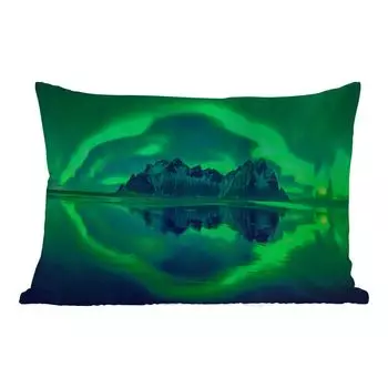 Уличная подушка MuchoWow - Северное сияние - Камни - Пляж - Исландия - 50x30 см - Устойчивость к атмосферным воздействиям - Подушка для отдыха - Чехол на подушку - Хлопчатобумажная ткань - Декоративные наволочки, мультиколор