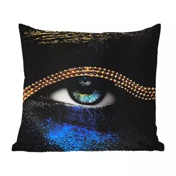 Уличная подушка MuchoWow - Женщина - Глаза - Макияж - Роскошь - Золото - 50x50 см - Устойчивость к атмосферным воздействиям - Подушка для отдыха - Чехол на подушку - Хлопчатобумажная ткань - Декоративные наволочки, мультиколор