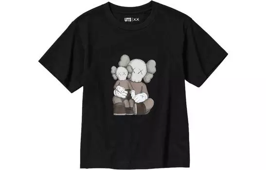 Футболка UNIQLO Kids Kaws Ut с коротким рукавом и рисунком, черный