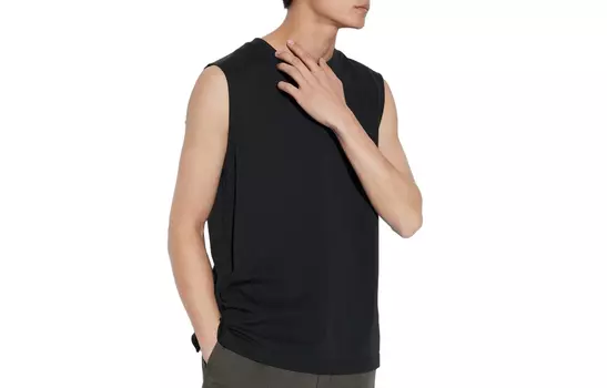 Футболка мужская Uniqlo, черный