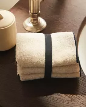 Упаковка хлопковых полотенец для рук с оверлоком (3 шт.) Zara Home, песочный/черный