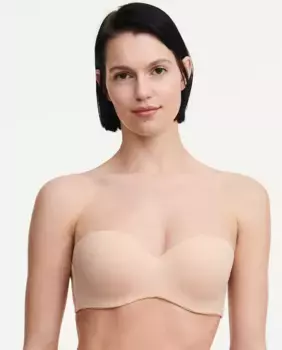 Уплотненный бюстгальтер-бандо Norah с кружевом Chantelle, цвет Crudo