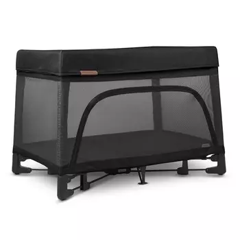 UPPAbaby Реми Плейярд | Портативная игровая площадка Deluxe 3-в-1, прикроватная люлька + дорожная кроватка | Сетчатая люлька, матрас, наматрасник из органического хлопка + сумка для хранения в комплекте | Джейк (Уголь), Jake (Charcoal)