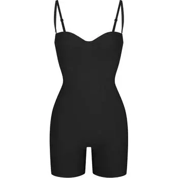 Утягивающее боди SKIMS FW24 BODY CORE SCULPT UNDERWIRE на середину бедра. Корректирующее белье для женщин. ONYX/Onyx