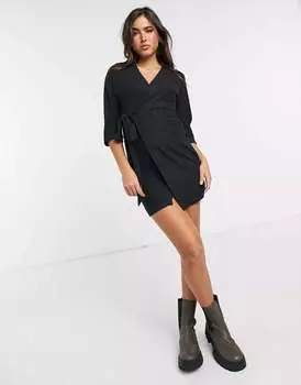 Уютное мини-платье черного цвета с длинными рукавами и поясом River Island
