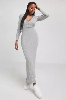 Уютное платье макси в рубчик Simply Be, серый