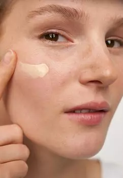 Увлажнение Intral Environmental Lightweight Shield Spf50 Darphin