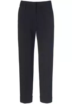 Узкие брюки со складками спереди Fadenmeister Berlin, черный