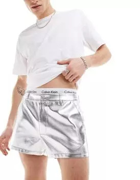 Узкие шорты из кожи серебристого цвета ASOS DESIGN